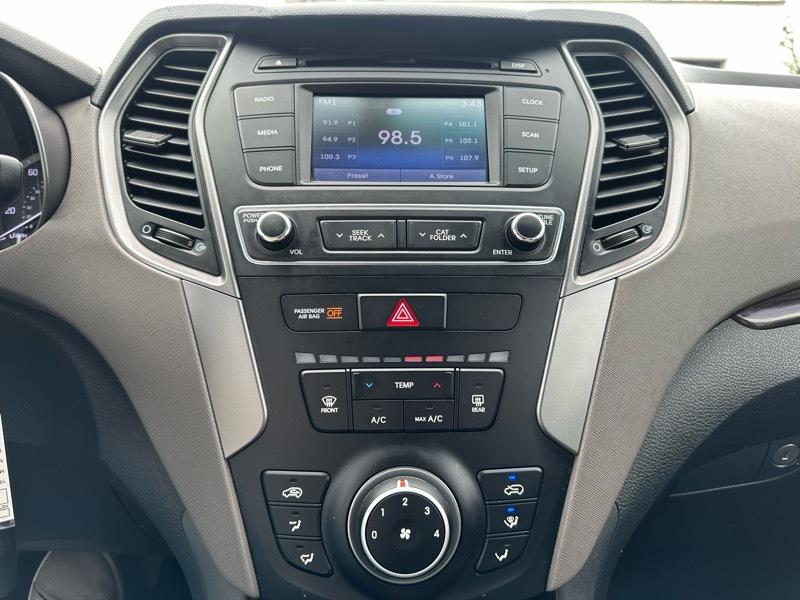 hyundai santa fe 2017 5XYZTDLB6HG381118 image hyundai santa fe 2017 5XYZTDLB6HG381118 image